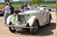 Morris Garage (photo prise a Amberieux, 08-2012) (1)